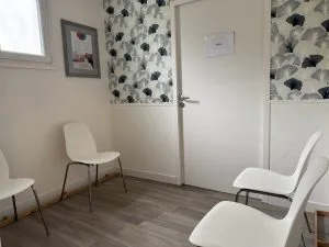Salle d'attente du cabinet Cabhalbarde à Thouaré-Sur-Loire